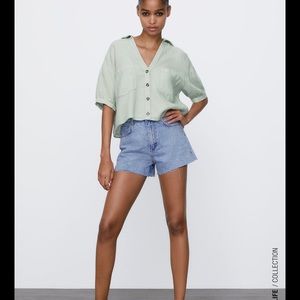 Zara High Rise Denim Shorts mid blue - size 6